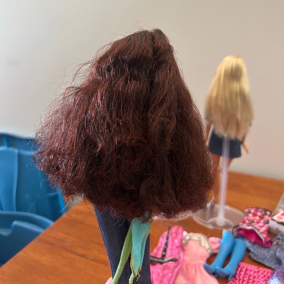 2000's Barbie Lot - Picture 9 of 10